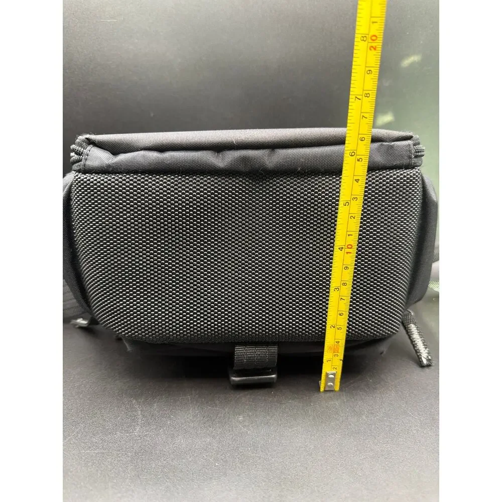 Targus DBUV02-02 Digital Video Camera Bag Black Travel Carry Case Shoulder Strap